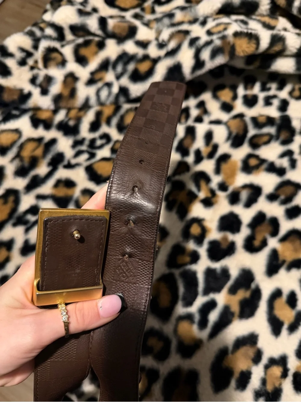 Louis Vuitton ****authentic obvious